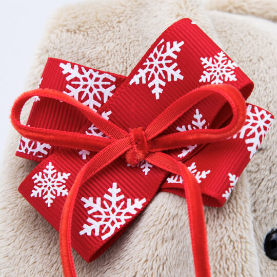 Красный жакет и зеленая юбка