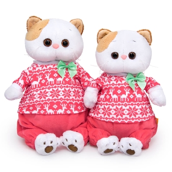 в зимней пижаме