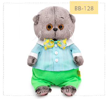 в костюмчике с галстуком-бабочкой