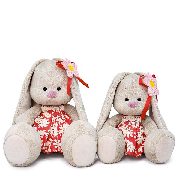 в летнем сарафане