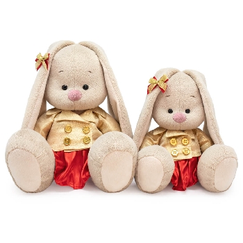 в золотом жакете