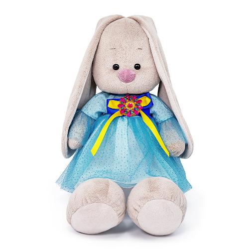 большой в платье с брошкой