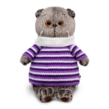 в полосатом свитере