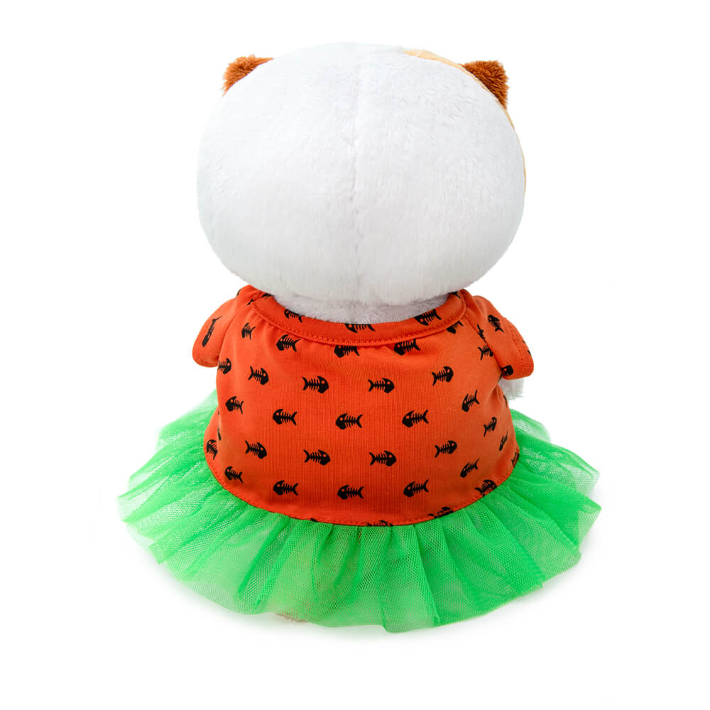 в платье с рыбками