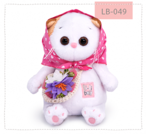 в косыночке и с корзинкой