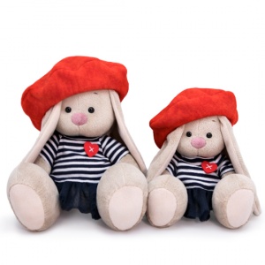 в тельняшке и берете