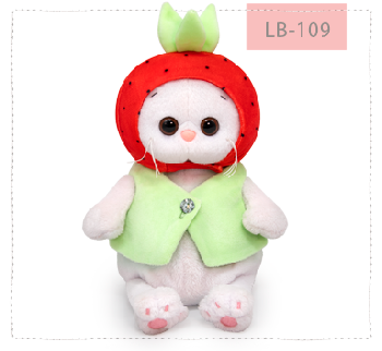 в шапочке «Клубничка»