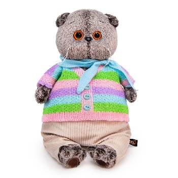 в полосатой кофте и штанах