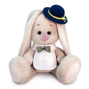 в котелке и манишке