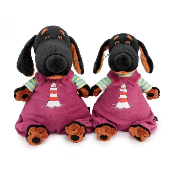 в комбинезоне с маяком