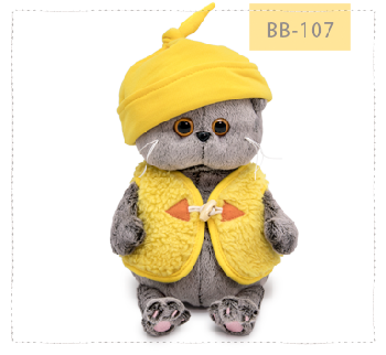 в шапочке и меховом жилете