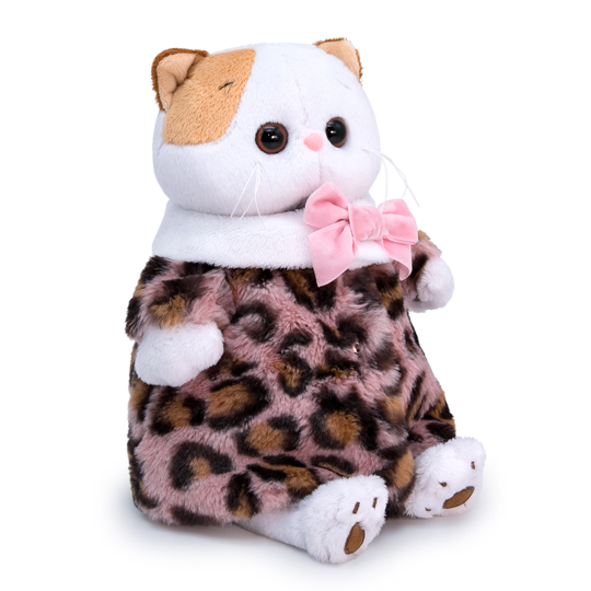 в леопардовой шубке