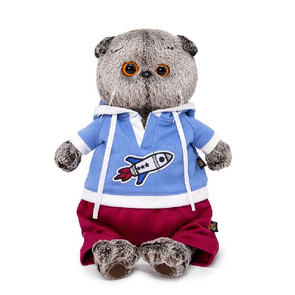 в футболке с ракетой