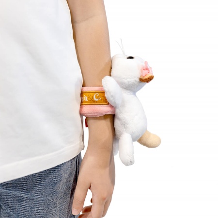 Кошечка Ли-Ли с бантиком на браслете