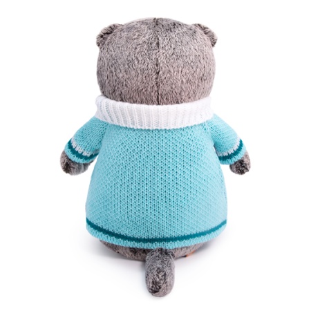 в весеннем свитере