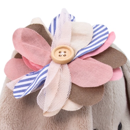 с полосатым цветком