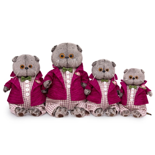 в комбинезоне и пиджаке