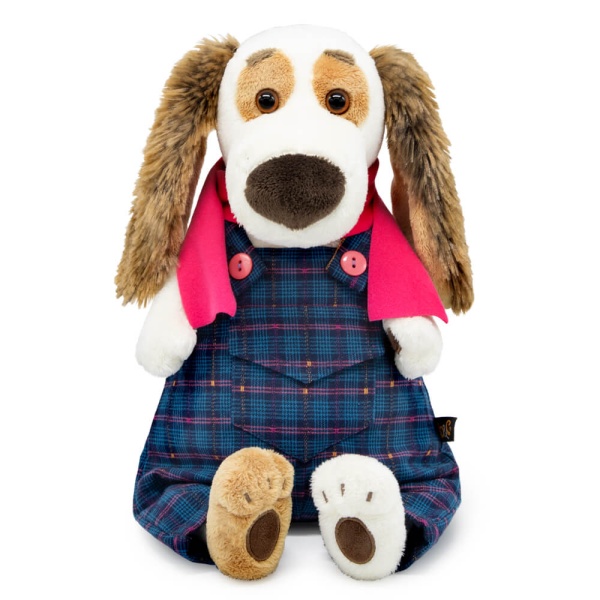 в комбинезоне