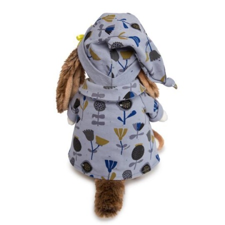 в голубой пижаме в цветочки