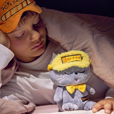 Кот Басик "На подзарядке"