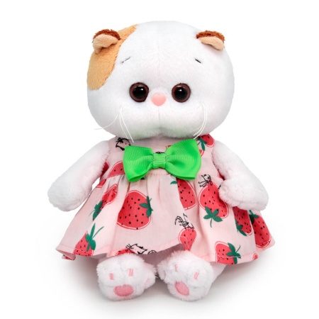 в сарафане с клубничками