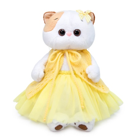 в вязаном жилете