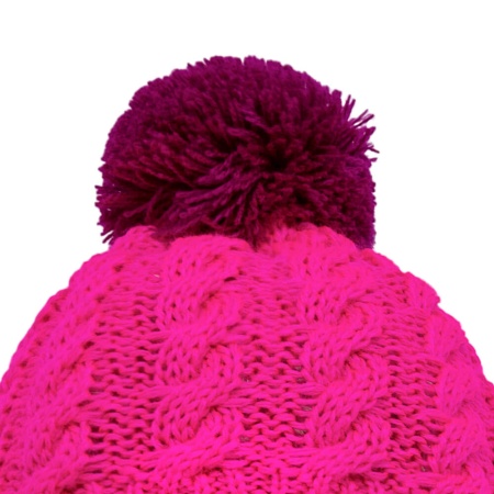 в вязаном комплекте