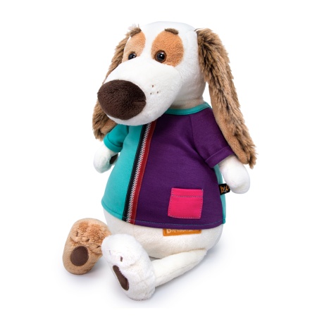 в двухцветной футболке