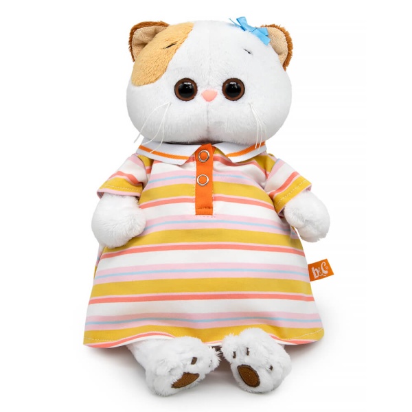 в платье поло