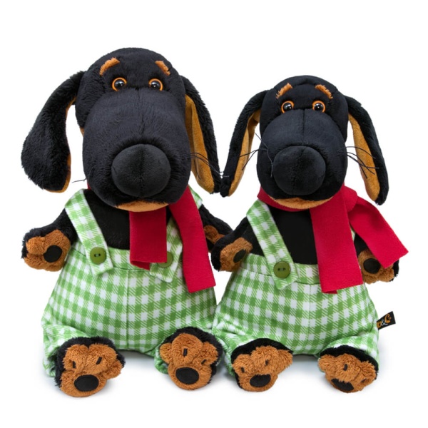 в штанах на бретельках и шарфе | БУДИ БАСА в штанах на бретельках и шарфе