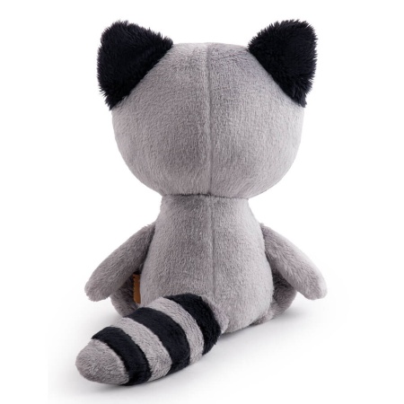 Енот Лёка с божьей коровкой