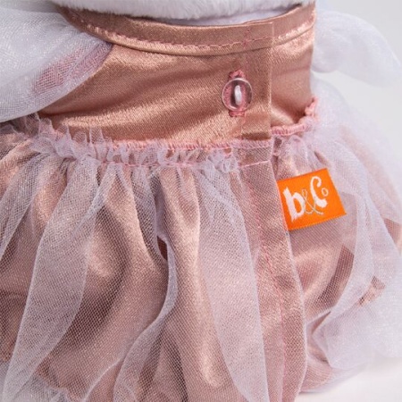 в платье с леденцом