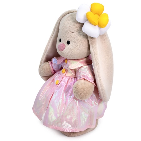 в перламутровом плаще