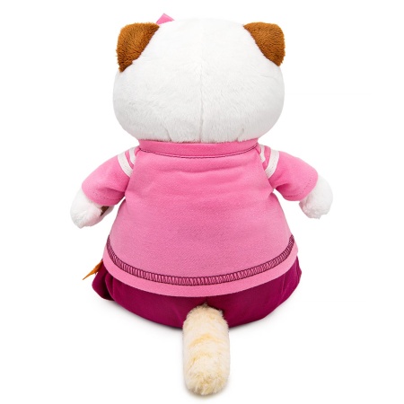 Ли-Ли в костюме в стиле спорт-шик