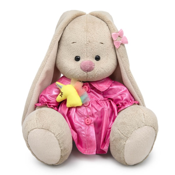 в плаще с единорогом