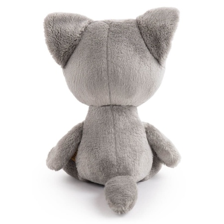 Волчонок Вока с ягодой