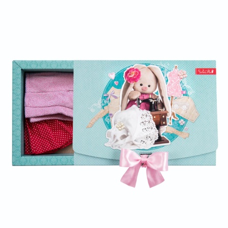 Костюм с юбочкой