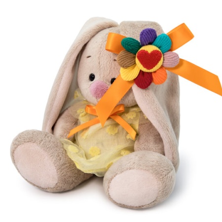 в платье с семицветиком