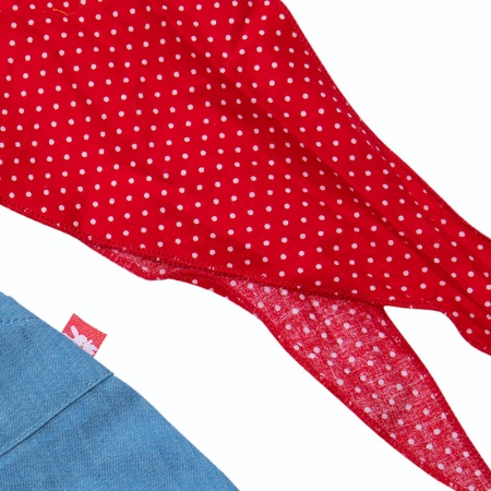 Джинсовый комбинезон и косынка