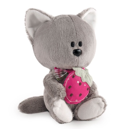 Волчонок Вока с ягодой